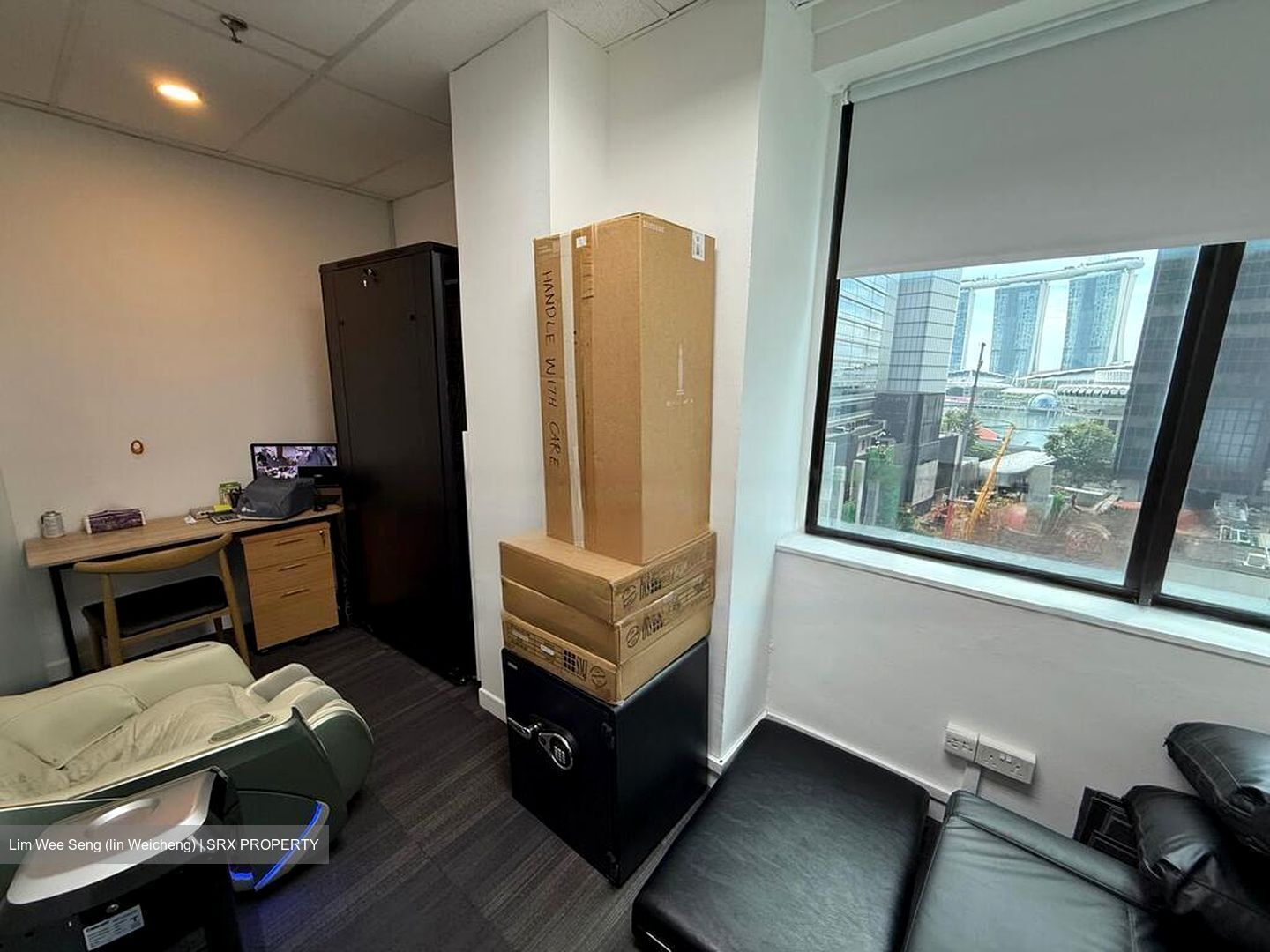 Royal Brothers Building (D1), Office #459614461